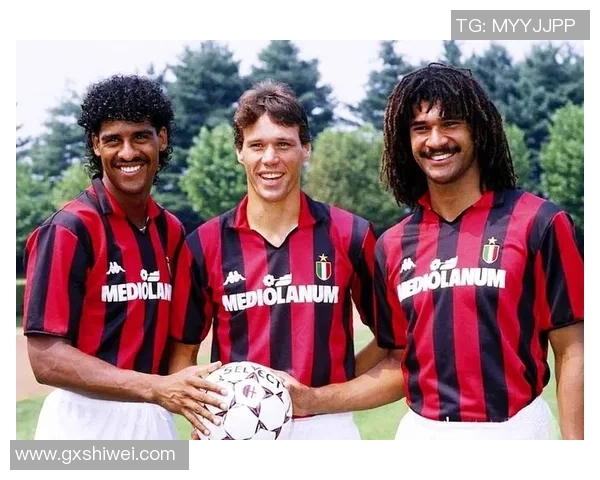 足球传奇古利特经典发型回顾与造型灵感分享