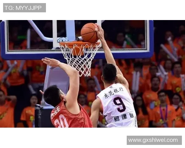 南京篮球队强势领跑联赛积分榜以99分稳居第一位置展现出色竞技状态